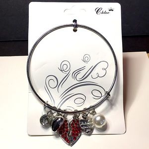 NEW ADJUSTABLE SILVER 5 CHARM BRACELET